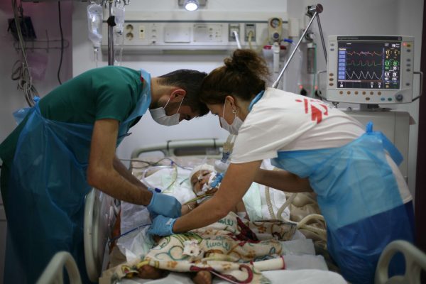 “أطباء بلا حدود” تُطلق نداء استغاثة لإنقاذ أهالي حجور