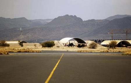 الطيران الحربي اليمني يشن غارات جوية على مواقع حلف قبائل حضرموت