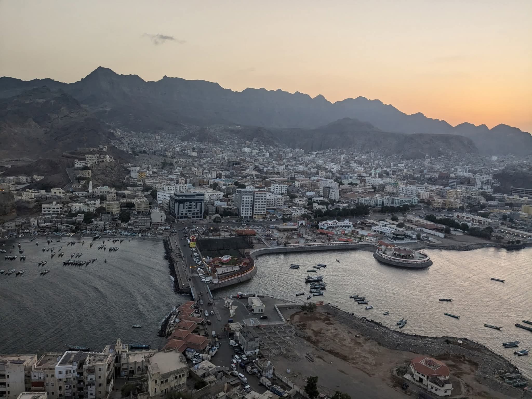 النيابة العامة في عدن تنفذ حكم القصاص الشرعي بحق المدان عُمر صالح ناجي بن ناجي