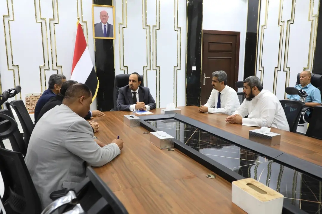 محافظ حضرموت يرعى اتفاقية لإطلاق نظام محاسبي حديث بمستشفى ابن سينا