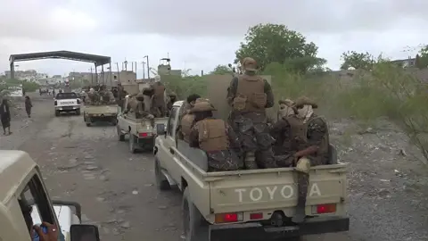 المقدم محمد النقيب يكشف خلفيات التحشيد العسكري في أبين